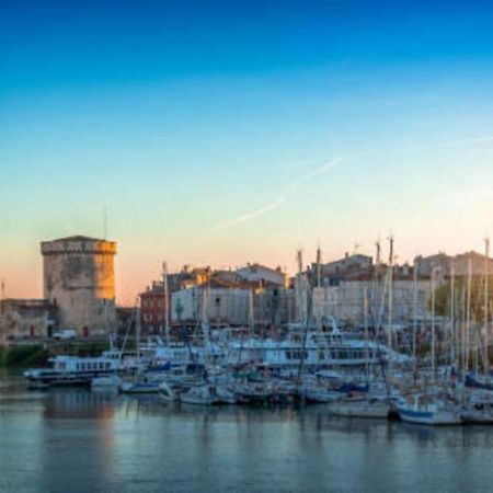 Studio Traversant Historic Center Apartment La Rochelle  Bagian luar foto